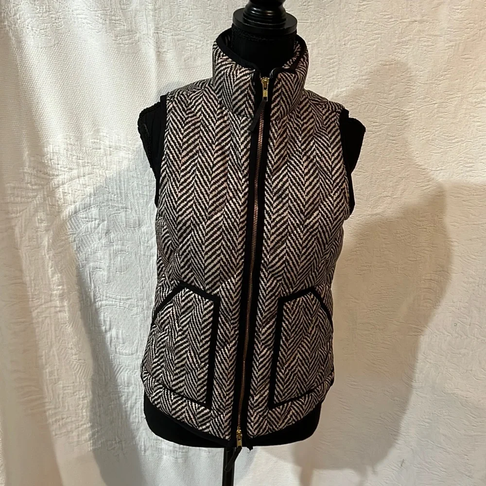 J Crew puffer vest, size extra‎ small